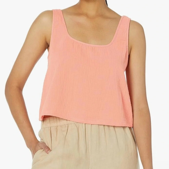 UGG Cinthia Tank - Picture 1 of 5